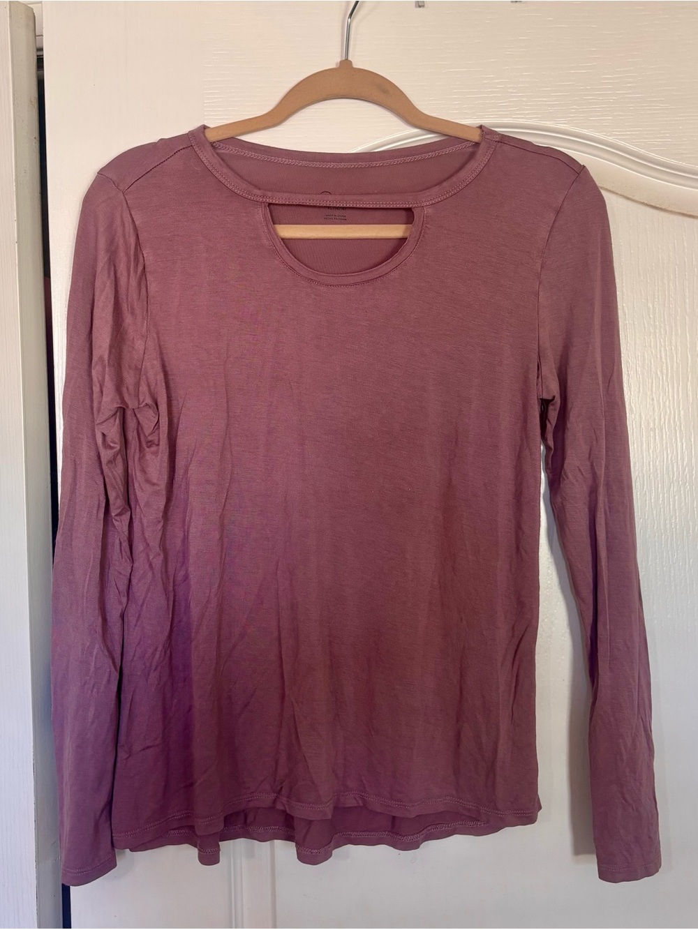 Long Sleeve Key Hole Top